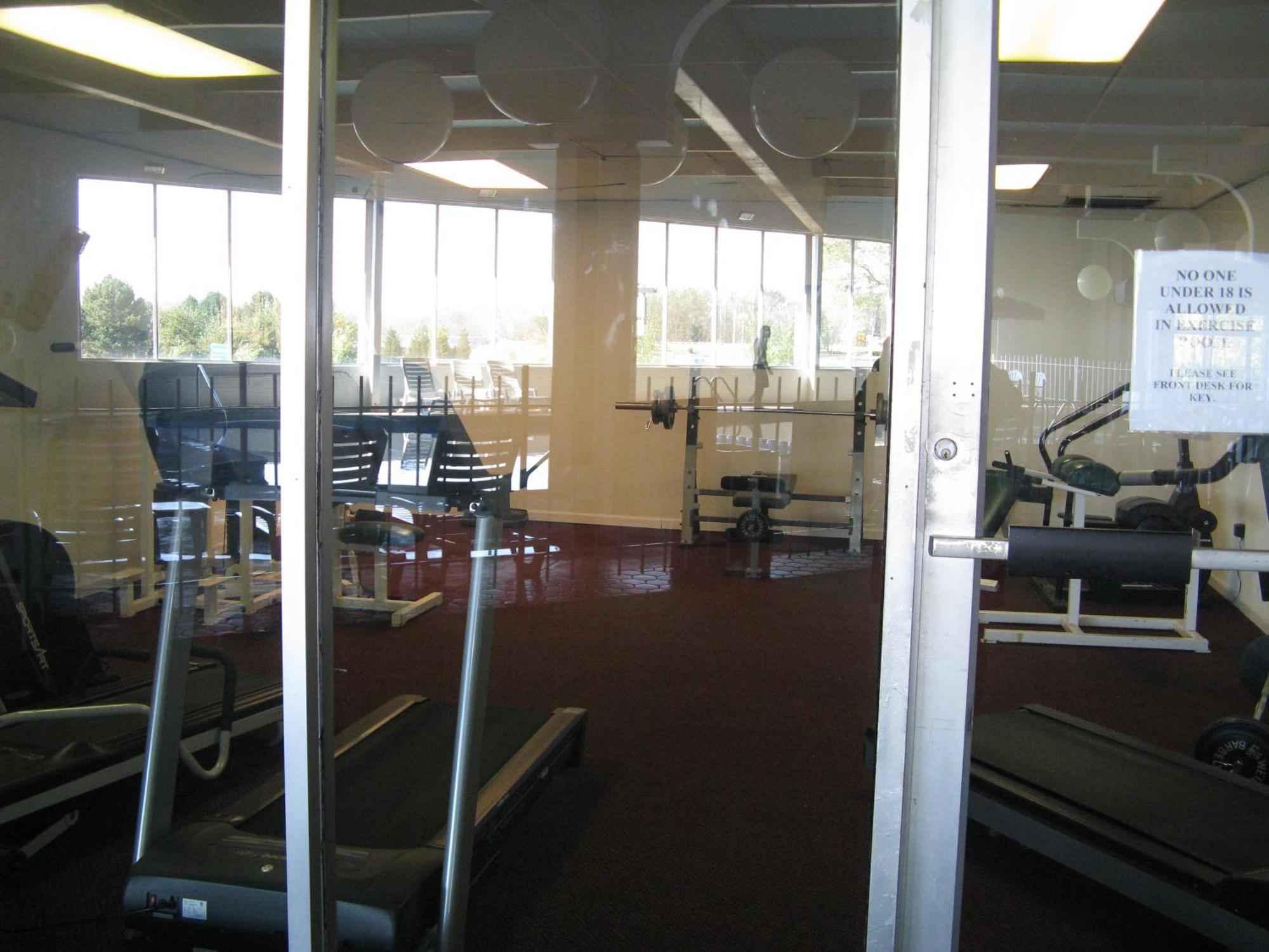 Howard Johnson By Wyndham Saint Joseph Benton Harbor Facilidades foto