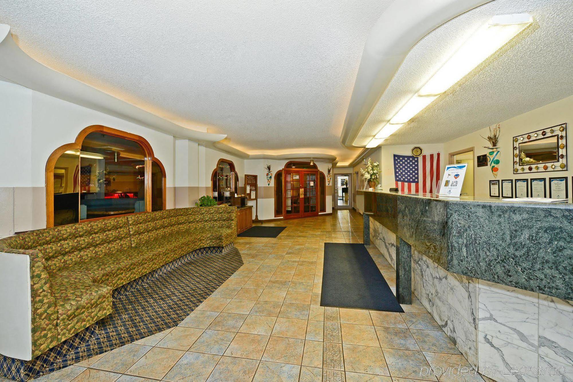 Howard Johnson By Wyndham Saint Joseph Benton Harbor Interior foto
