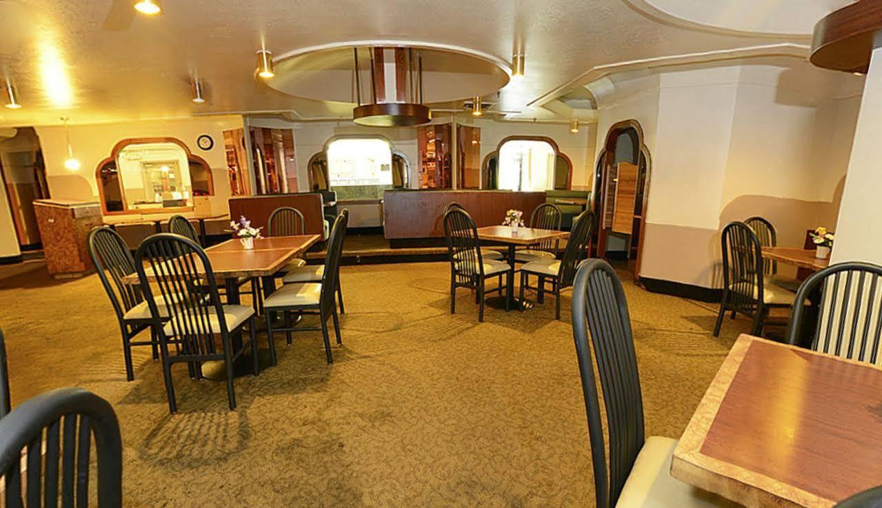 Howard Johnson By Wyndham Saint Joseph Benton Harbor Exterior foto